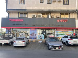 تصميم وتنفيذ واجهات محلات ولوحات خارجية بجدة